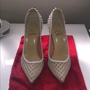 Christian Louboutin Guni Pumps White Beige